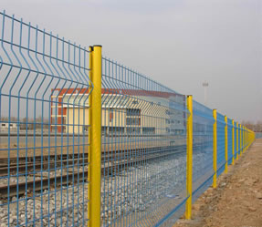 可以網(wǎng)購公路護(hù)欄網(wǎng)了